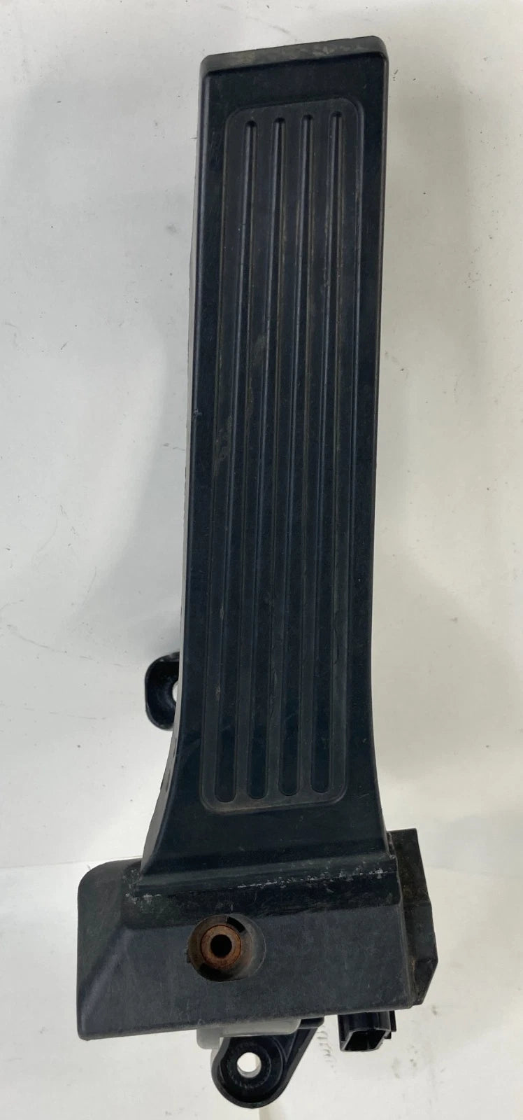 2011-2015 HYUNDAI SONATA ACCELERATOR PEDAL GAS UNIT SENSOR ASSY 32700-3Q100 OEM