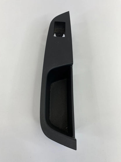 2010-2017 CHEVROLET EQUINOX REAR RIGHT SIDE WINDOW SWITCH TRIM BEZEL AKE21347