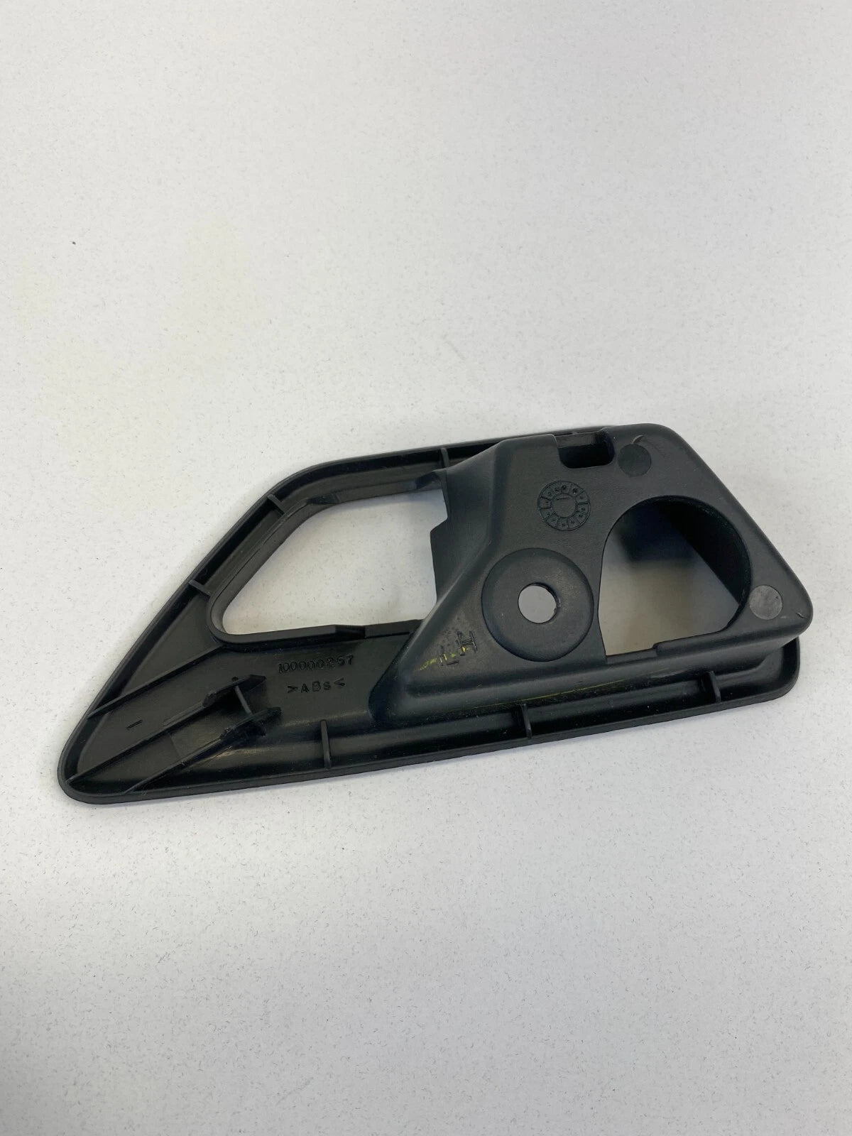 2009 2010 DODGE JOURNEY REAR LEFT INTERIOR DOOR HANDLE BEZEL TRIM 100000257 OEM