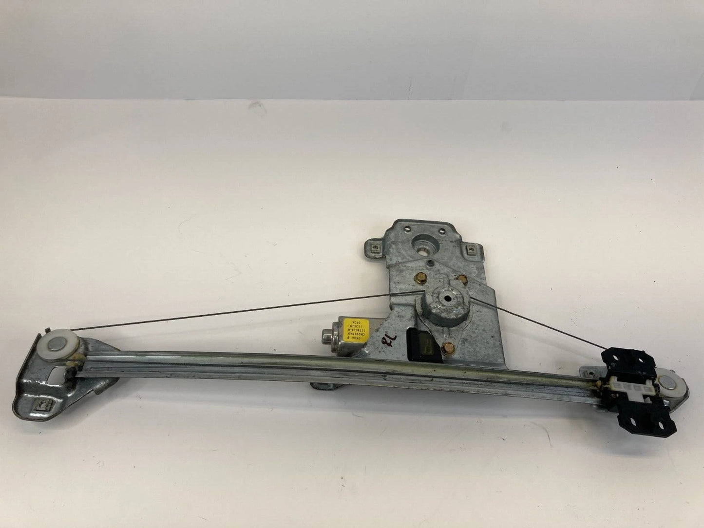 2004-2012 CHEVROLET COLORADO CREW CAB REAR LEFT DOOR WINDOW MOTOR & REGULATOR