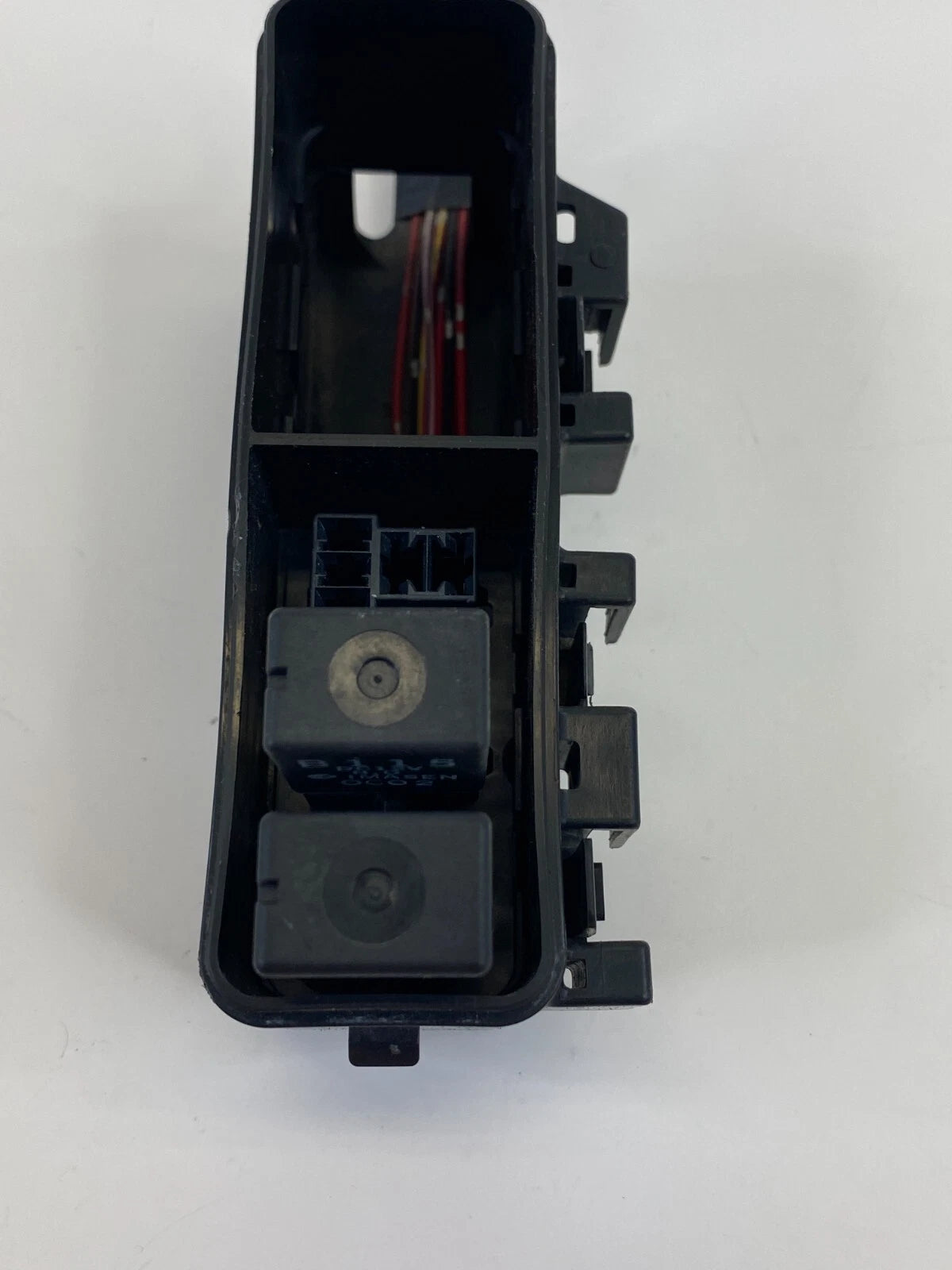 2010 2011 2012 MAZDA CX-7 CX7 UNDER HOOD RIGHT PASSENGER SIDE FUSE RELAY BOX OEM