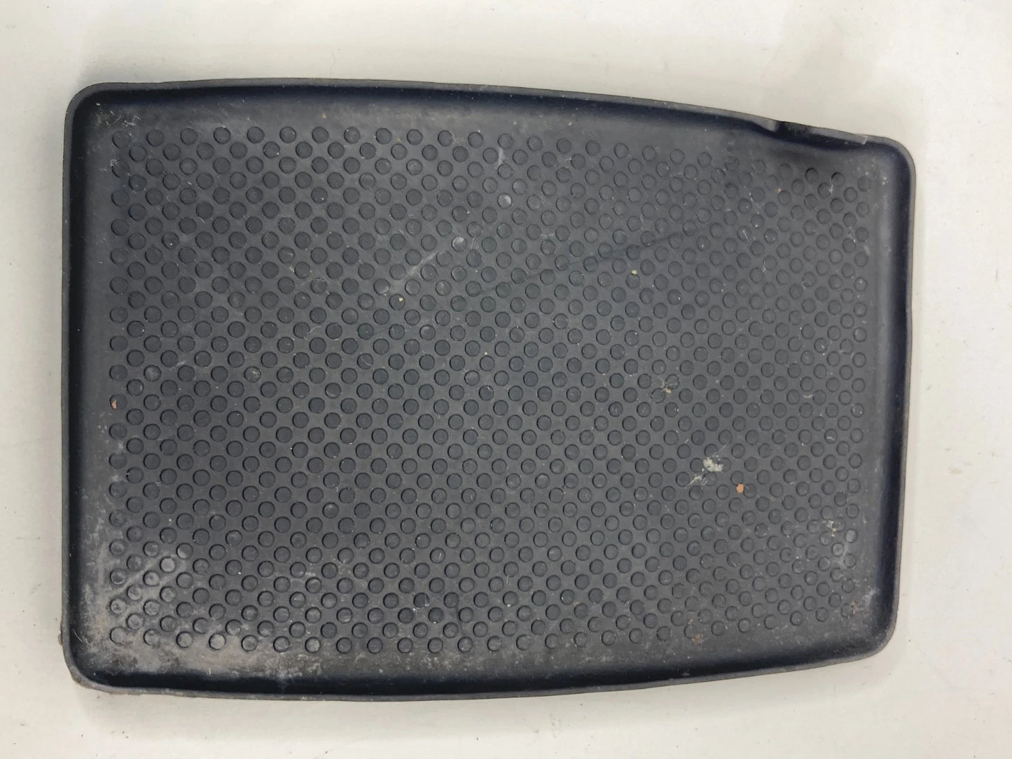 2012-2015 VOLKSWAGEN PASSAT CENTER CONSOLE MAT RUBBER INSERT OEM