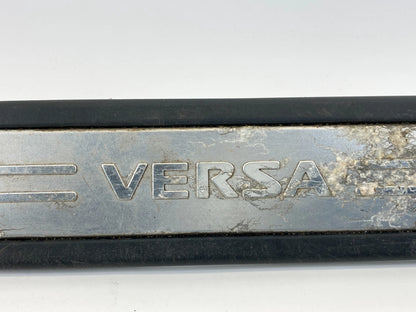 2007-2012 NISSAN VERSA REAR RIGHT DOOR STEP KICKING SCUFF SILL PLATE 769B2-EM00A