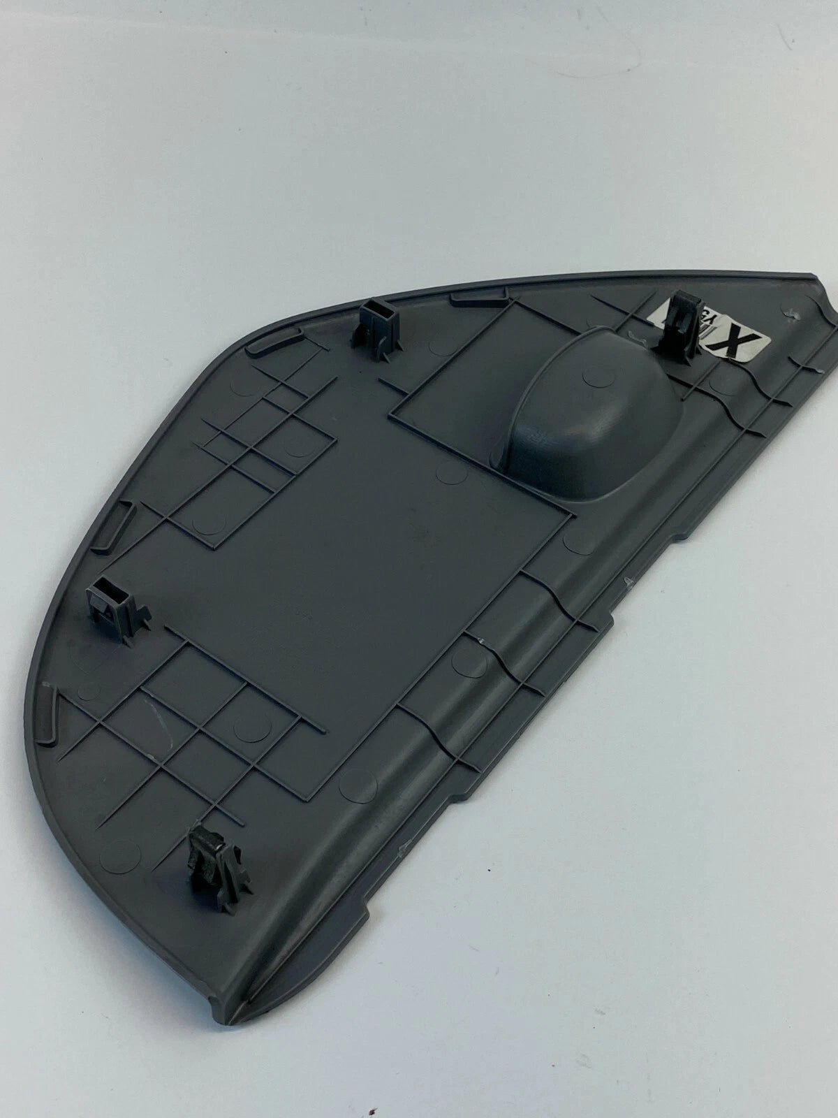 2007-2010 HYUNDAI ELANTRA SEDAN DASH RIGHT SIDE END CAP COVER 84718-2H000 OEM