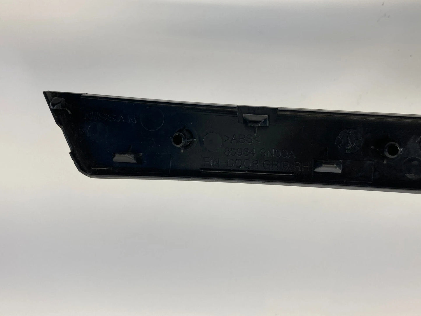 09-14 NISSAN MAXIMA FRONT RIGHT INTERIOR DOOR PULL HANDLE TRIM BEZEL 80934-9N00A