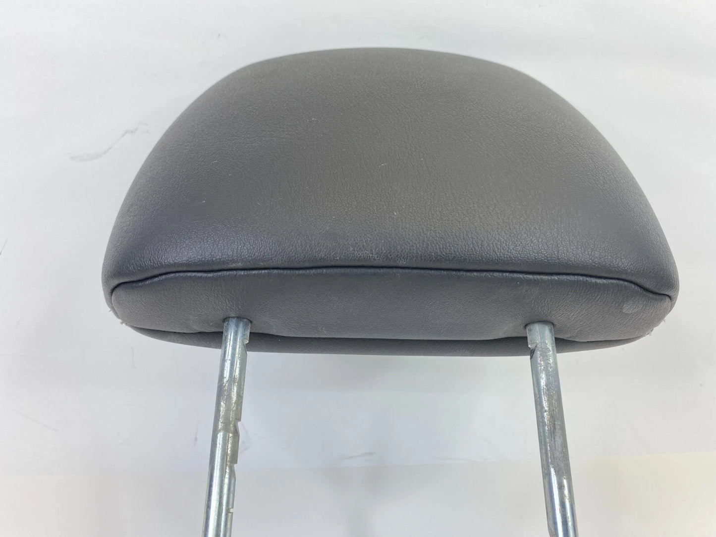 2002-2007 SATURN VUE FRONT LEFT DRIVER SIDE SEAT HEADREST HEAD REST OEM