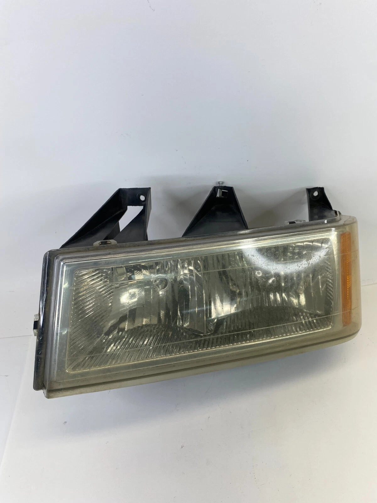 2004-2012 CHEVROLET COLORADO DRIVER LEFT FRONT HEADLIGHT HEADLAMP LENS OEM