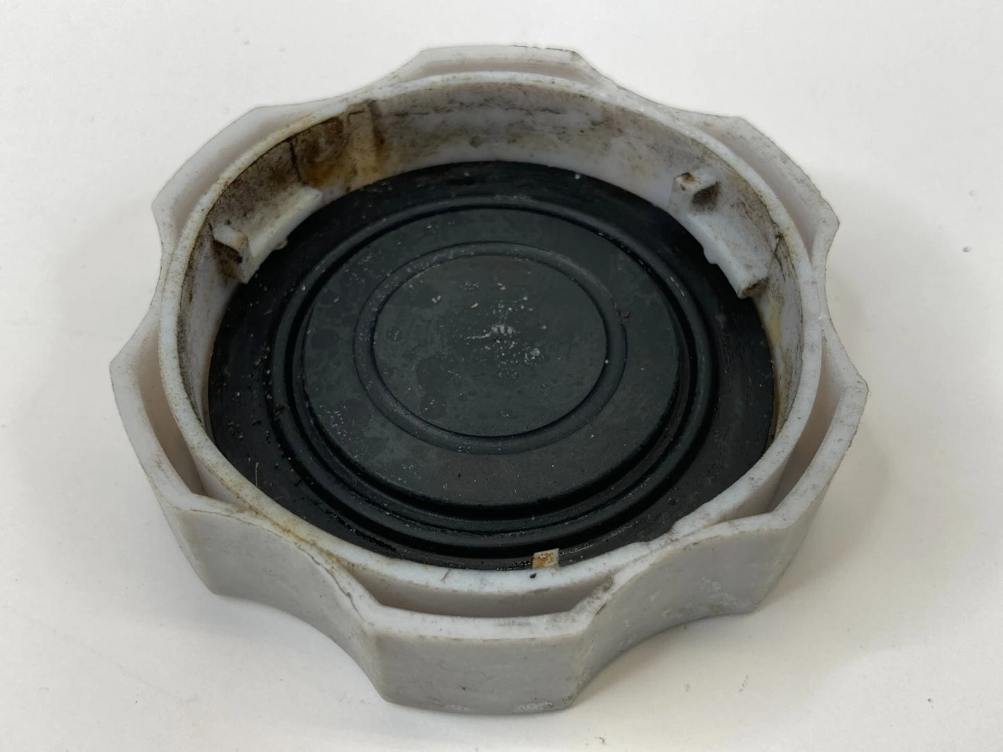 06-11 HYUNDAI ACCENT 1.6L BRAKE MASTER CYLINDER RESERVOIR FLUID CAP COVER OEM
