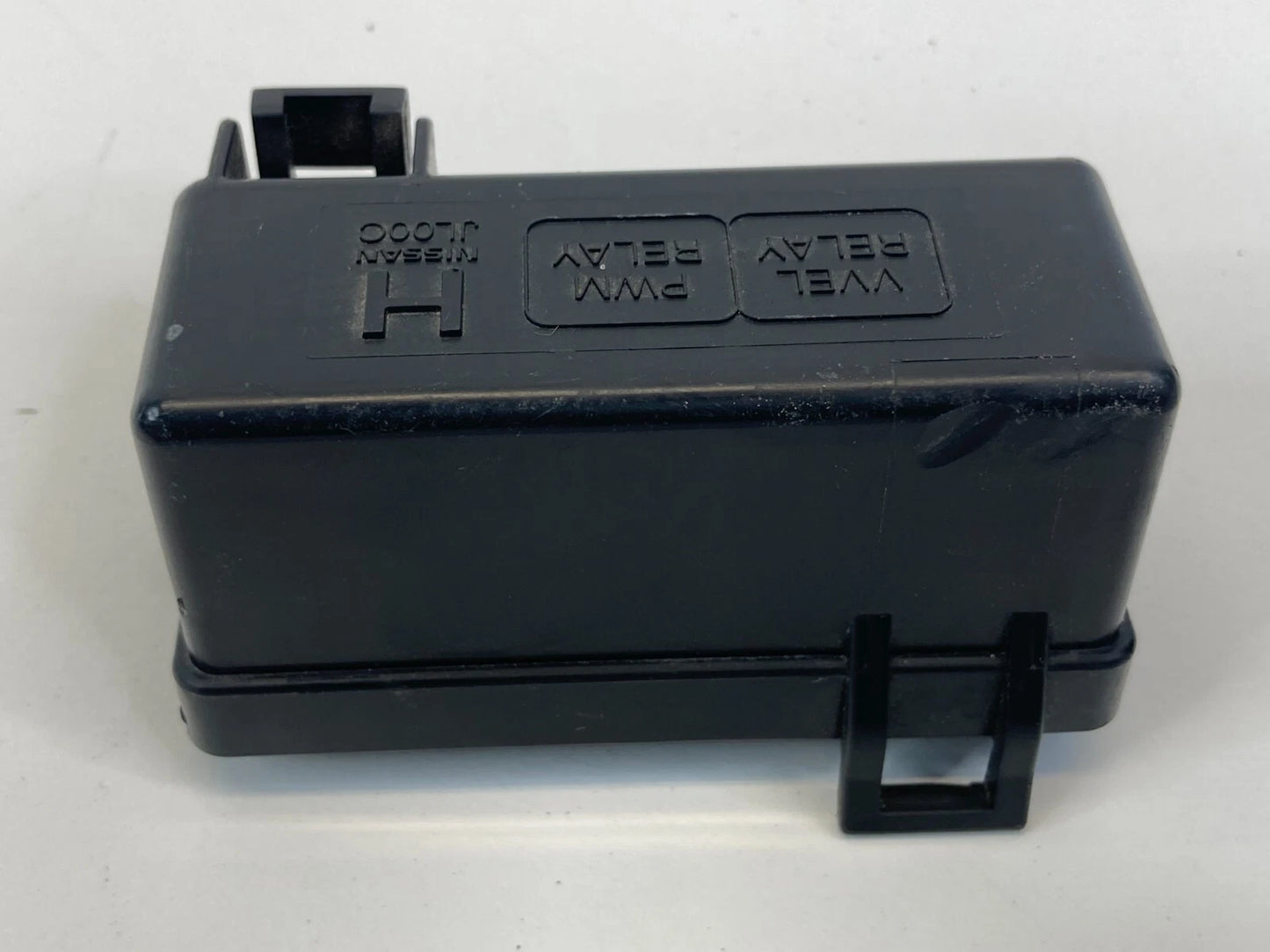 2012 INFINITI G37 SEDAN 3.7L A/T SMALL FUSE RELAY BOX FUSEBOX COVER CAP LID OEM