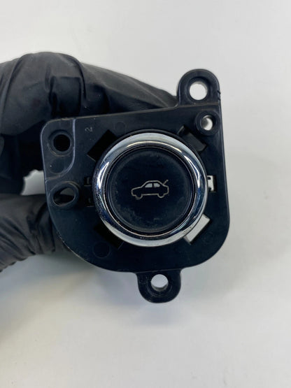 2010-2019 FORD TAURUS TRUNK OPEN RELEASE BUTTON SWITCH AG1T-19B514-ABW OEM
