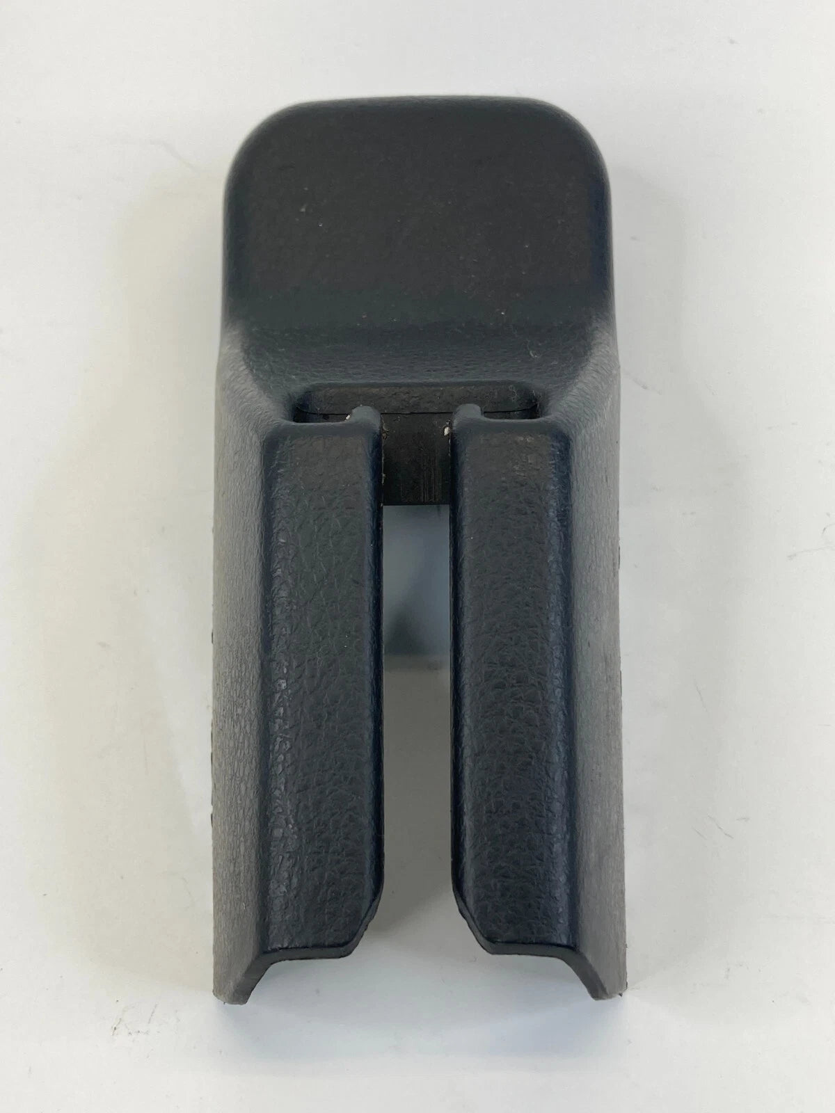 03-07 NISSAN MURANO REAR SEAT RIGHT SIDE RAIL TRACK END COVER TRIM 87509CA000