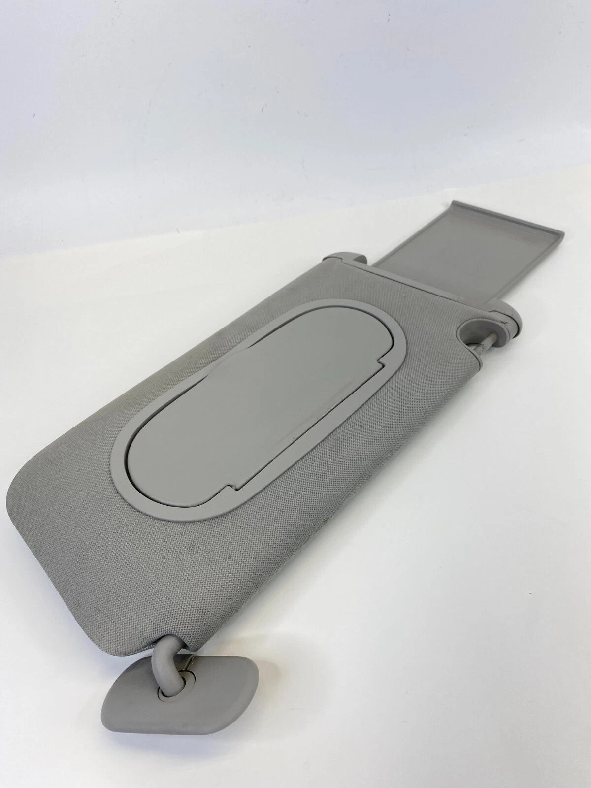 2006-2008 PONTIAC G6 RIGHT PASSENGER SIDE SUNVISOR SUN VISOR SHADE W/ MIRROR OEM