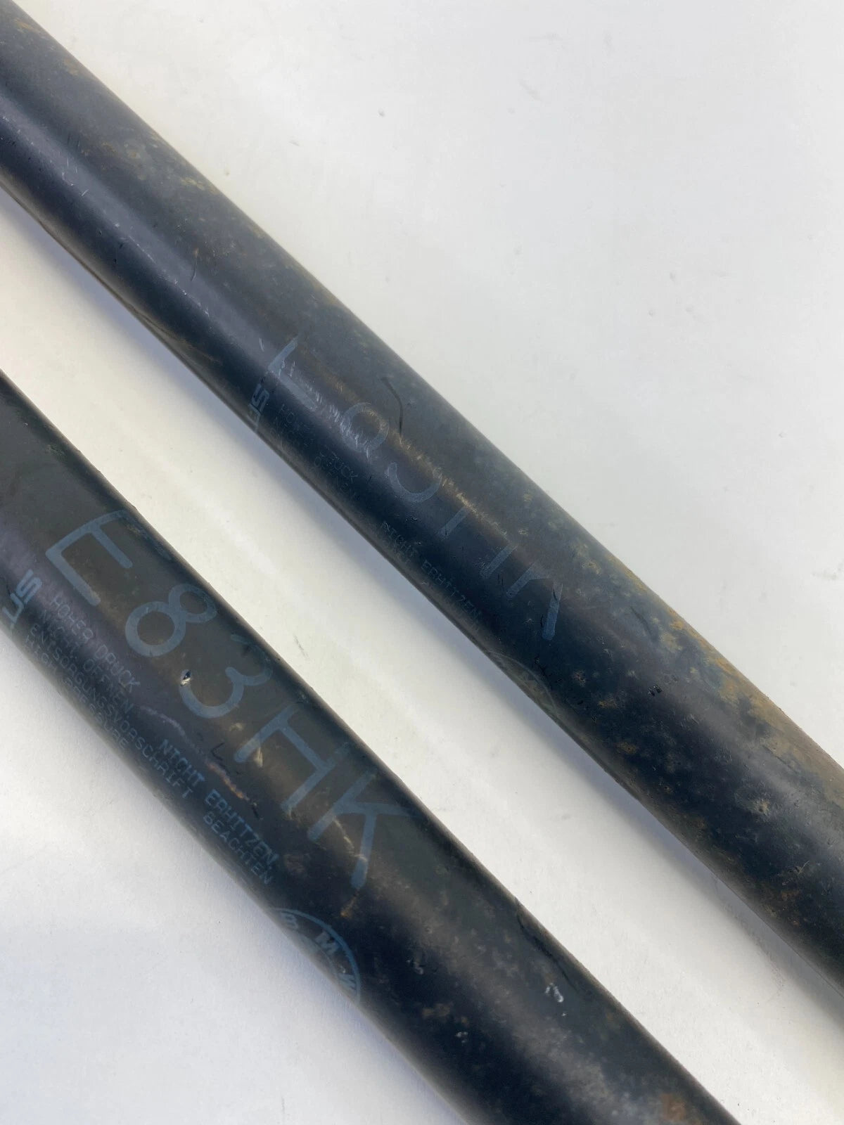 2004-2010 BMW X3 REAR TRUNK HATCH LIFT SUPPORT CYLINDER SHOCK STRUT SET OEM