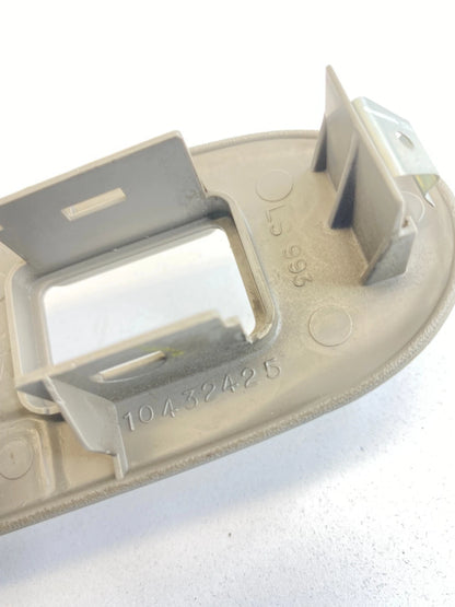 2001-2005 CHEVY IMPALA REAR LEFT DRIVER SIDE DOOR WINDOW SWITCH BEZEL 10432425