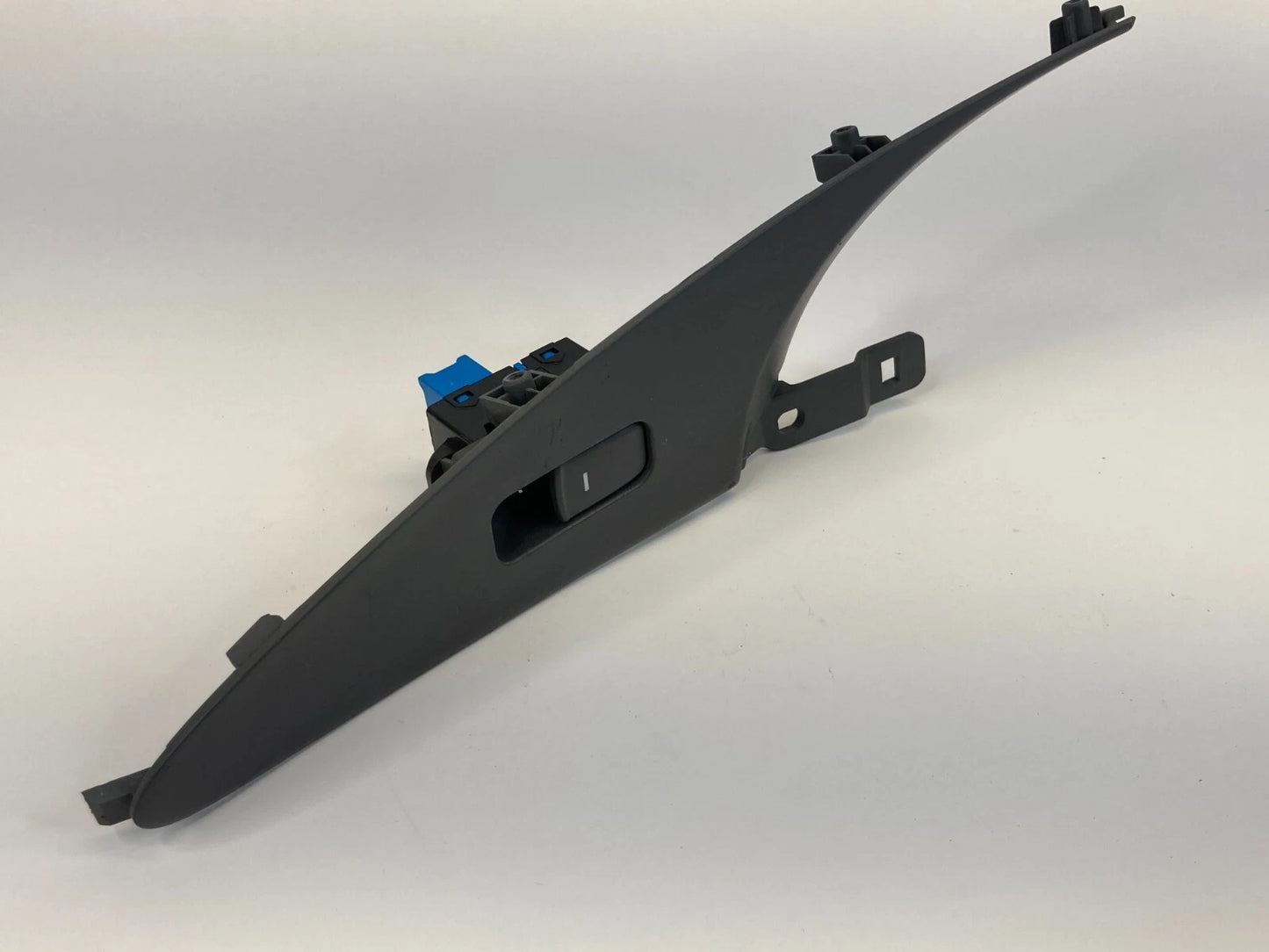 11-14 HYUNDAI SONATA REAR RIGHT SIDE DOOR WINDOW CONTROL SWITCH TRIM 93581-3S060