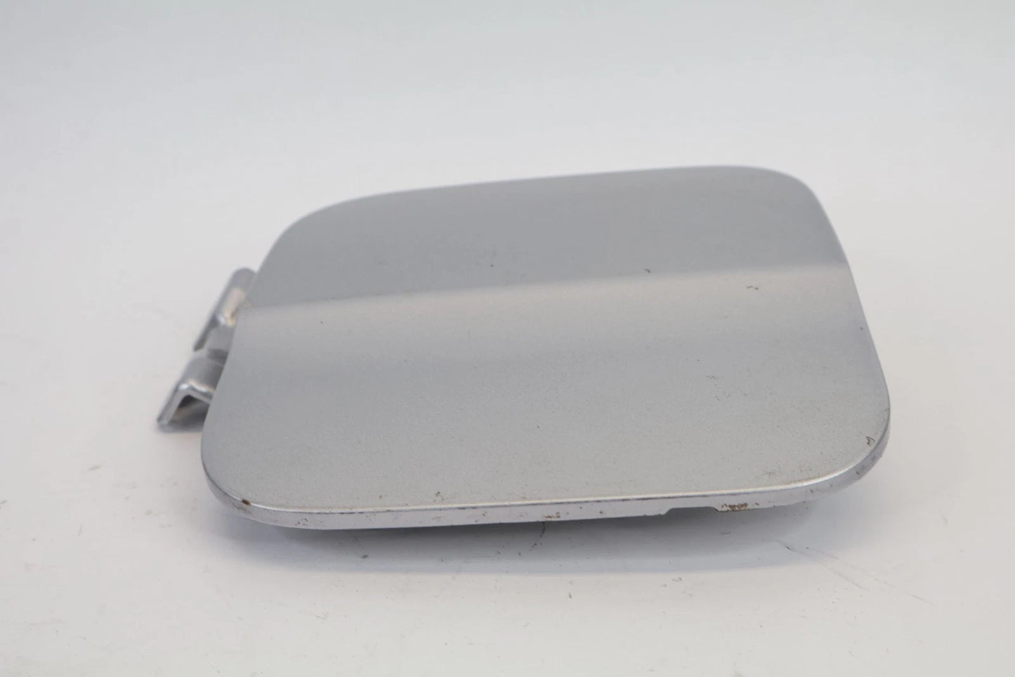 2001-2005 HONDA CIVIC COUPE SILVER FUEL GAS TANK DOOR LID COVER FLAP OEM