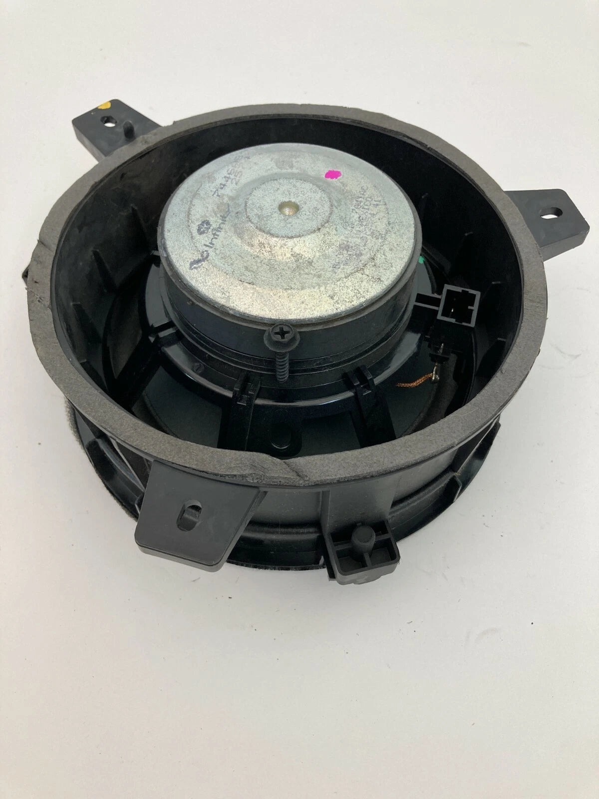 04 05 06 07 08 09 DODGE DURANGO REAR LEFT SIDE DOOR SOUND SYSTEM AUDIO SPEAKER