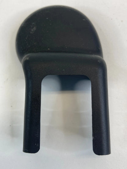 2011-2016 HYUNDAI ELANTRA FRONT LEFT SIDE RH INNER TRACK END COVER TRIM CAP