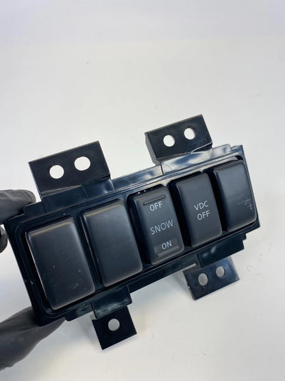 2003-2008 INFINITI FX35 FRONT CONSOLE VDC OFF SNOW CONTROL SWITCH OEM 68492AX000