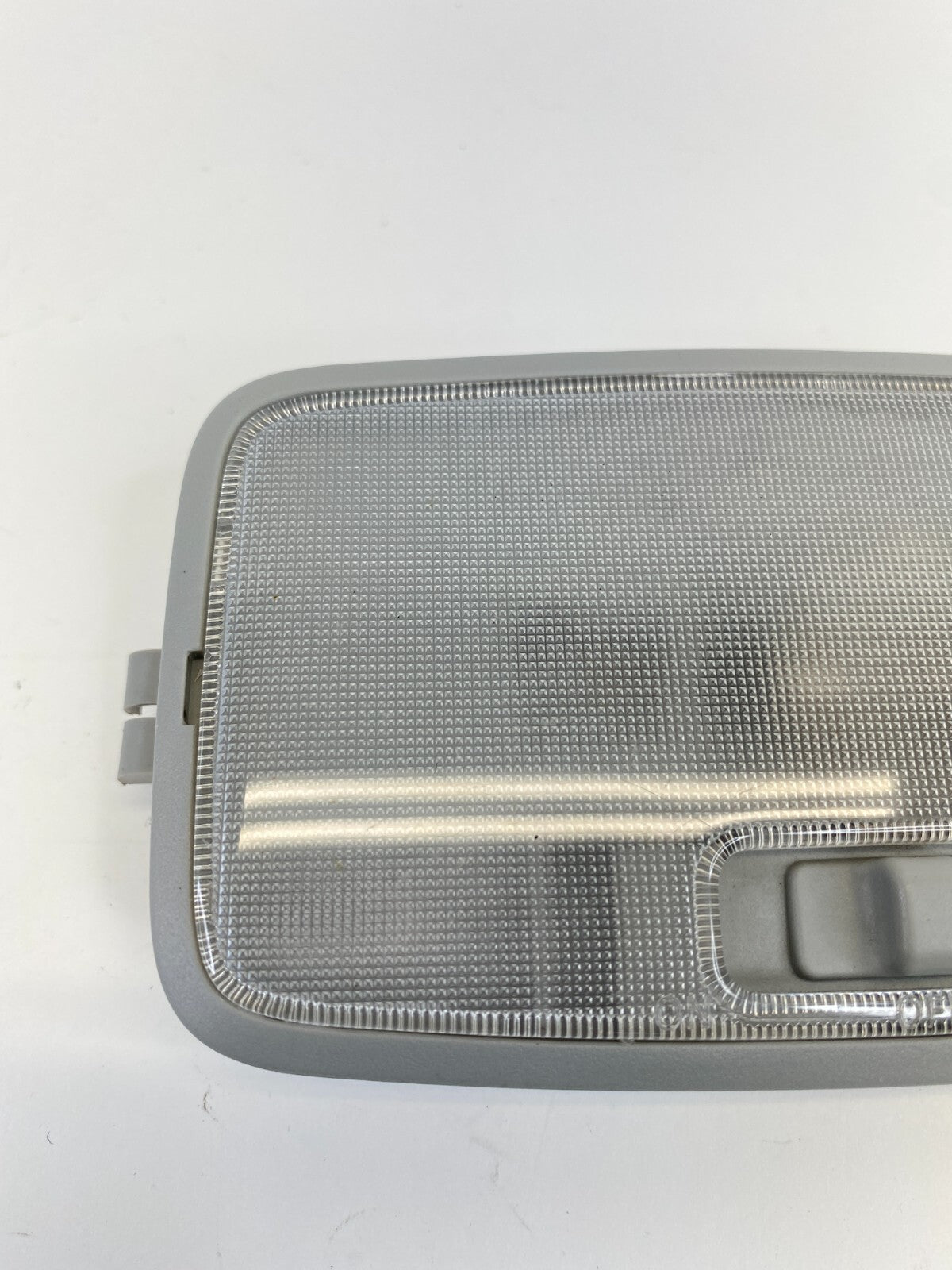 2002-2006 Toyota Camry Roof Overhead Console Dome Map Light 81240-AA020