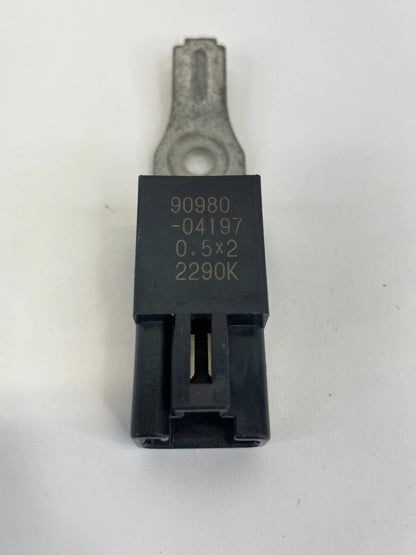 2006-2012 TOYOTA RAV4 RELAY MODULE SENSOR ANTENNA 90980-04197 OEM