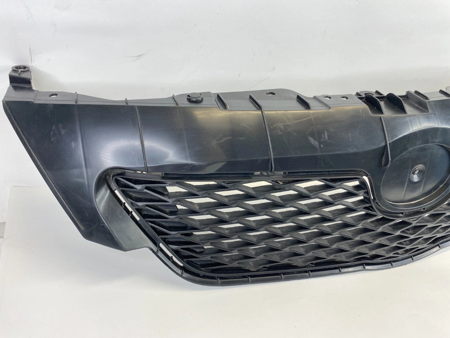 2009 2010 09 10 TOYOTA COROLLA FRONT UPPER BUMPER UPPER GRILL GRILLE AFTERMARKET