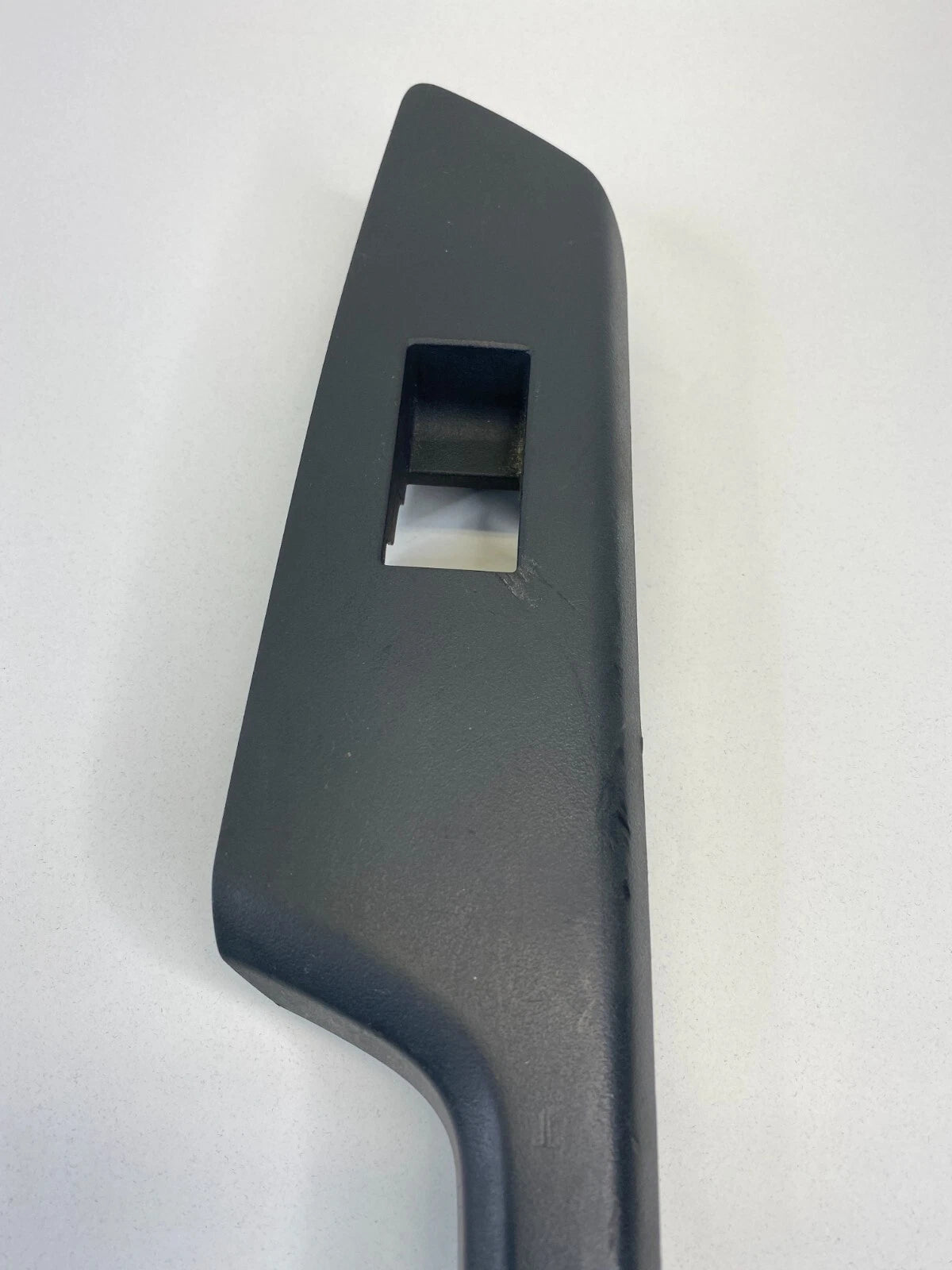 2009-2013 TOYOTA MATRIX REAR LEFT SIDE WINDOW SWITCH TRIM COVER ONLY 74272-02210