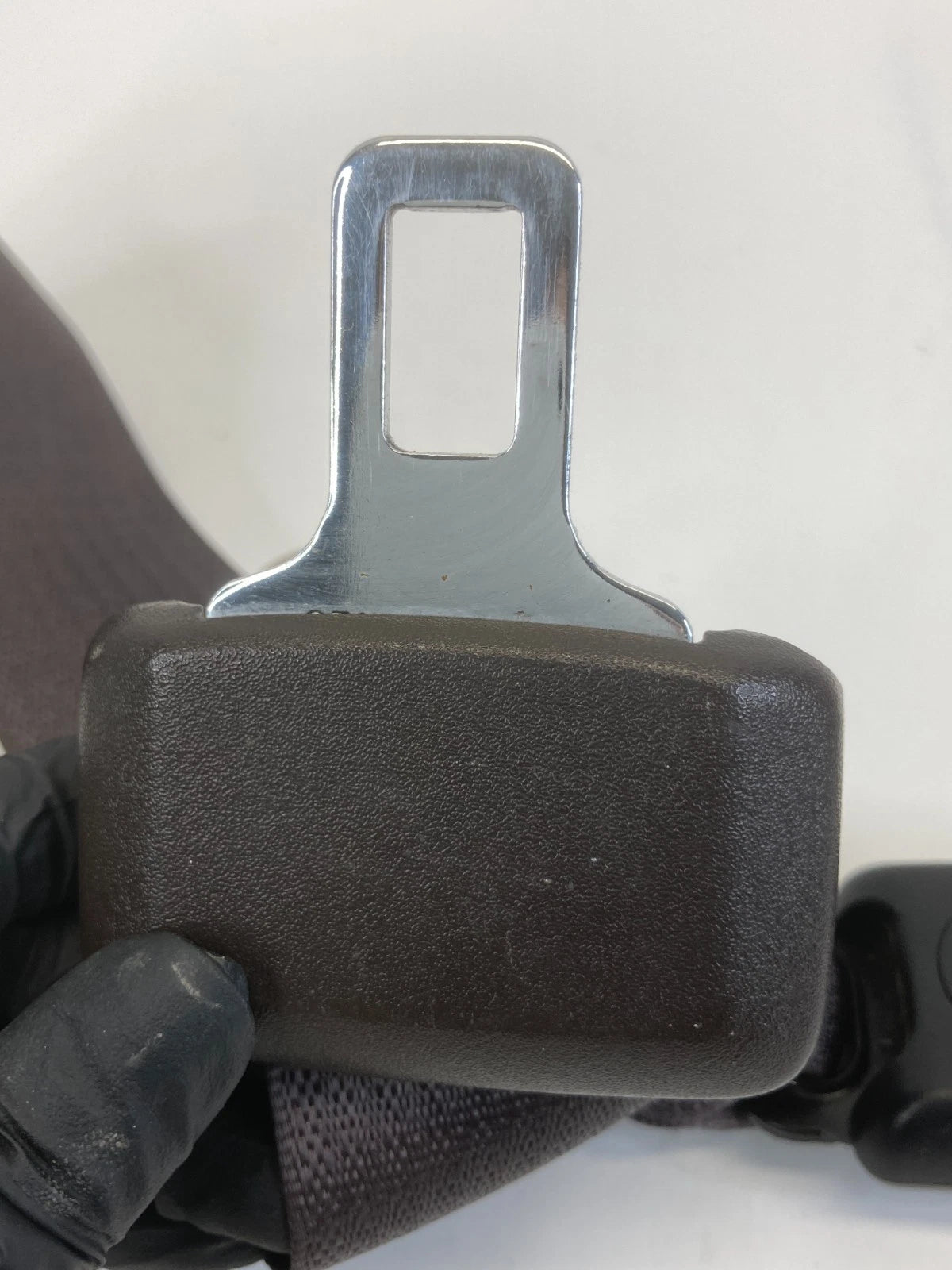 11 12 CHEVROLET MALIBU FRONT RIGHT PASSENGER SEAT BELT RETRACTOR 616732400D OEM