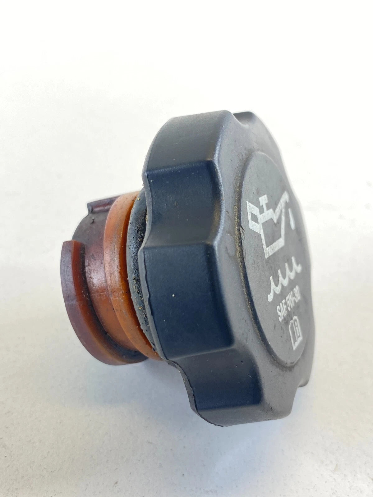 1995-2007 CHEVROLET CHEVY MONTE CARLO 3.4L 12V ENGINE OIL FILLER CAP COVER LID