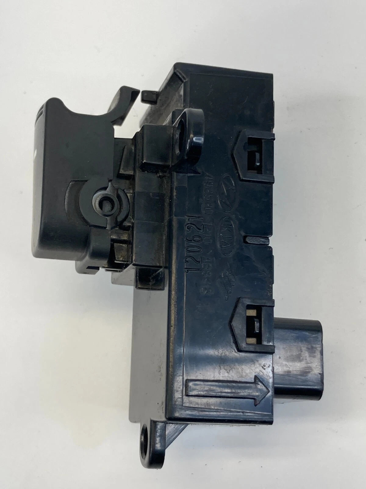 2011 2012 2013 KIA OPTIMA REAR LEFT DOOR WINDOW CONTROL SWITCH 93580-2T000 OEM
