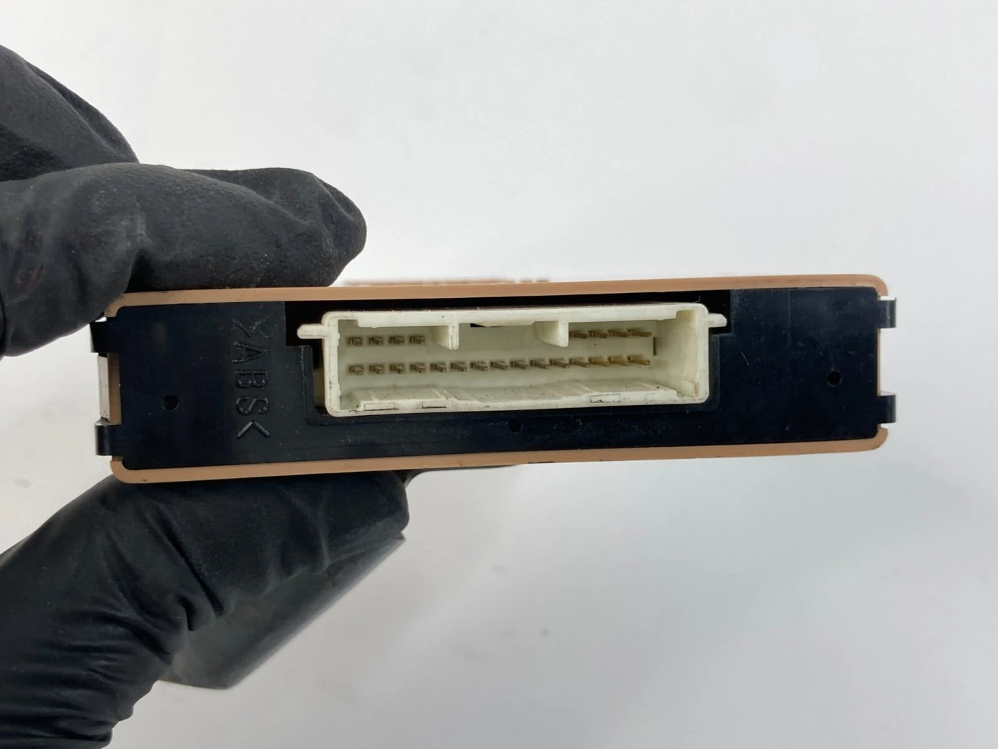 2006-2009 TOYOTA PRIUS MULTIPLEX NETWORK MODULE GATEWAY 89111-47050 OEM
