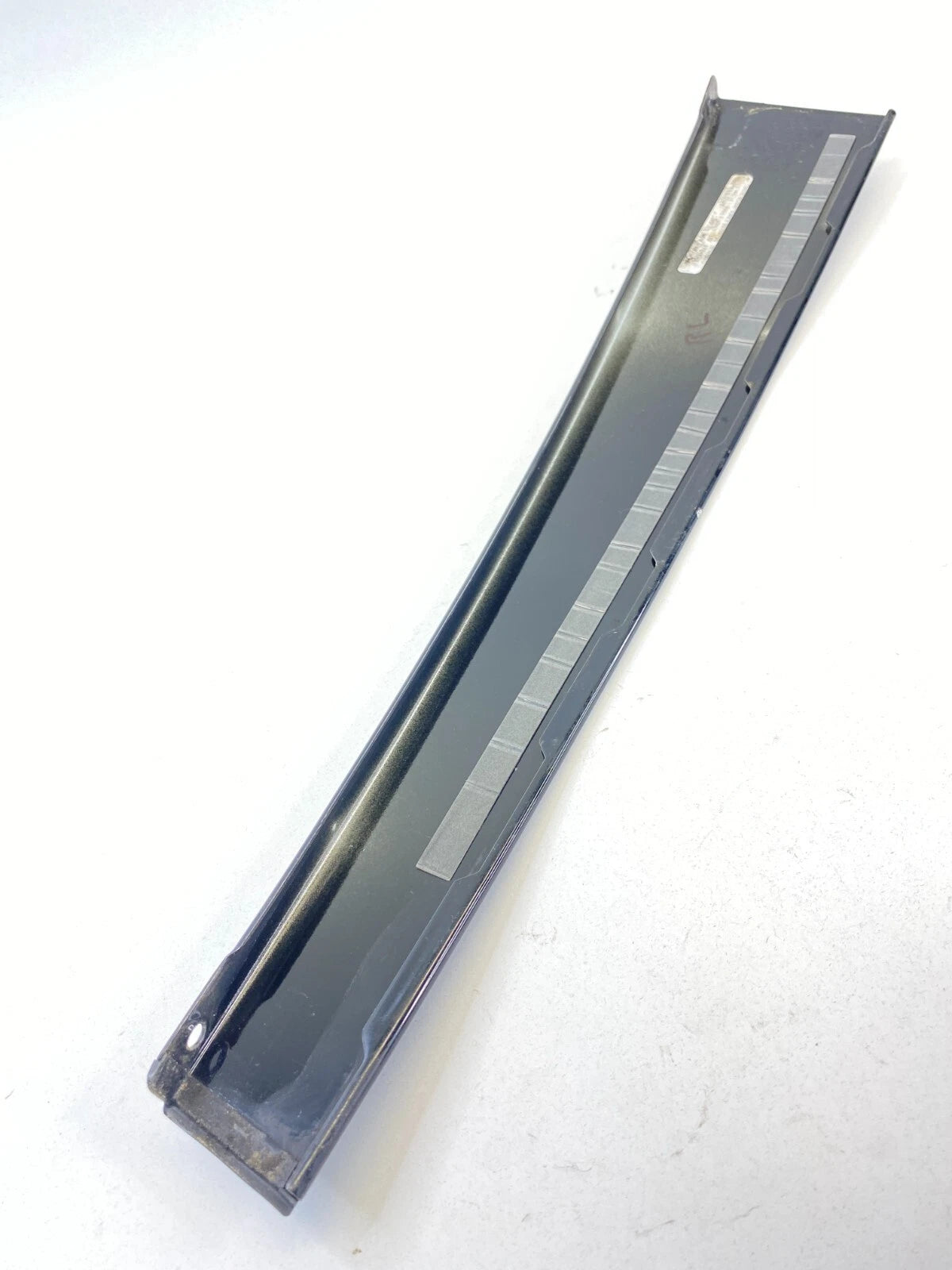 2003-2006 MERCEDES-BENZ E500 REAR LEFT EXTERIOR DOOR PILLAR MOLDING TRIM COVER
