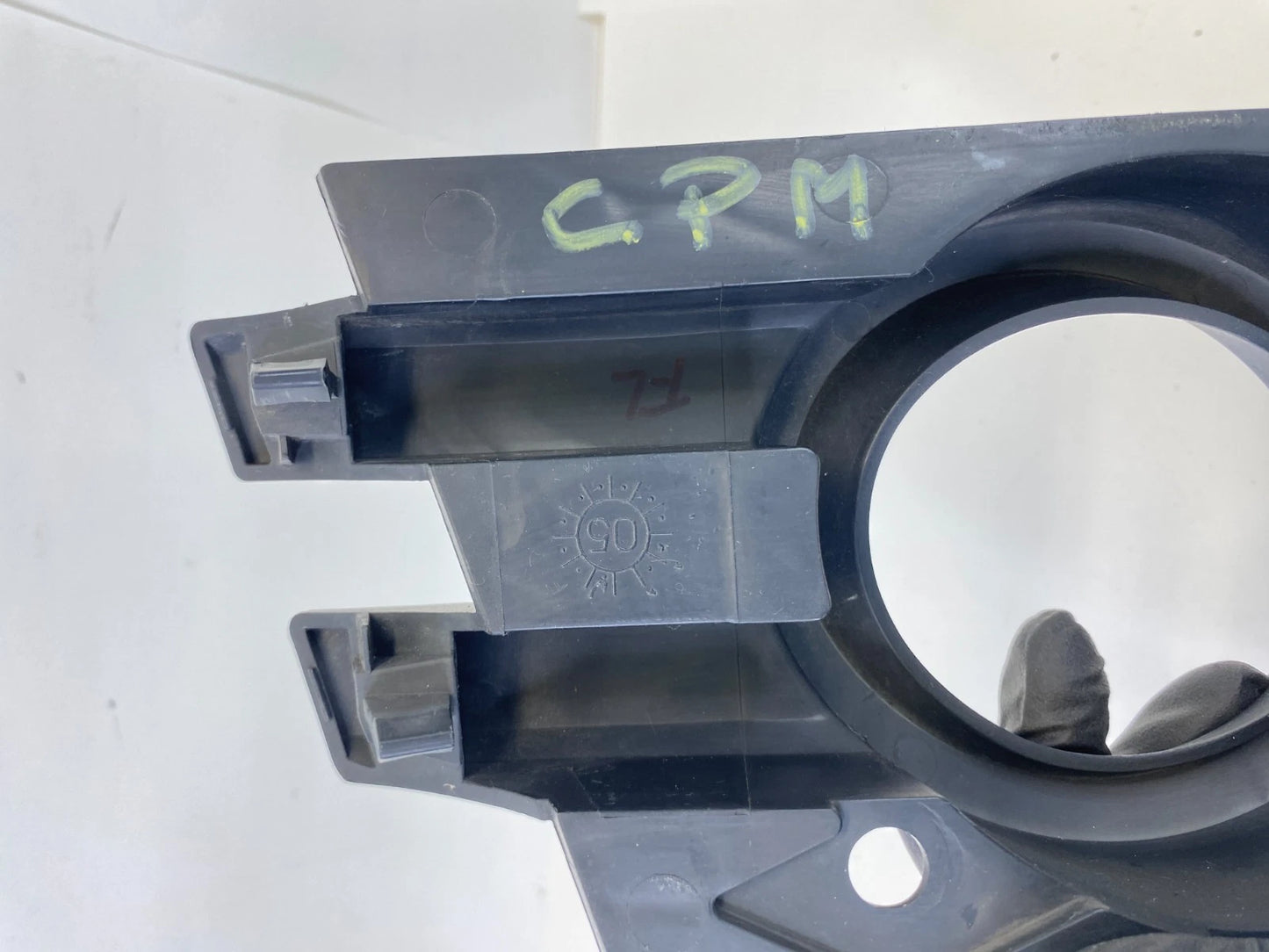 2007-2009 MERCEDES GL450 FRONT LEFT DRIVER FOG LIGHT BUMPER GRILLE COVER OEM