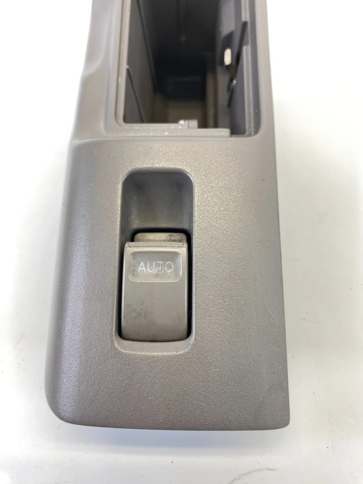 98-05 LEXUS GS300 REAR RIGHT SIDE DOOR POWER WINDOW CONTROL SWITCH 74271-30220