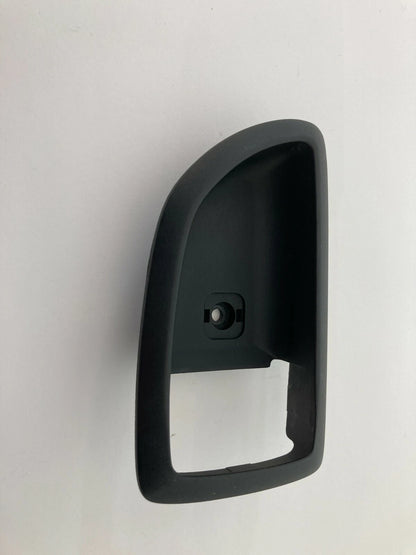 2004-2006 KIA AMANTI REAR RH PASSENGER INTERIOR DOOR HANDLE BEZEL OEM 826213F000