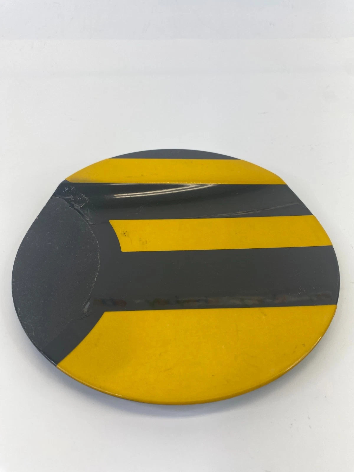 2013-2019 FORD POLICE INTERCEPTOR SEDAN FUEL FILLER DOOR GAS TANK LID COVER OEM