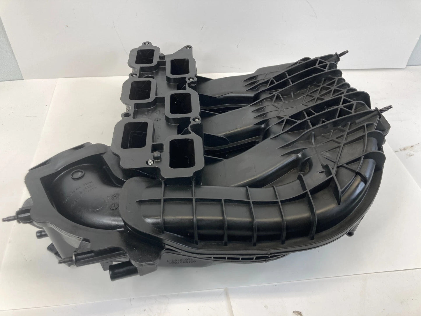 11-20 DODGE JEEP CHRYSLER TOWN & COUNTRY 3.6L INTAKE MANIFOLD UPPER PLENUM OEM
