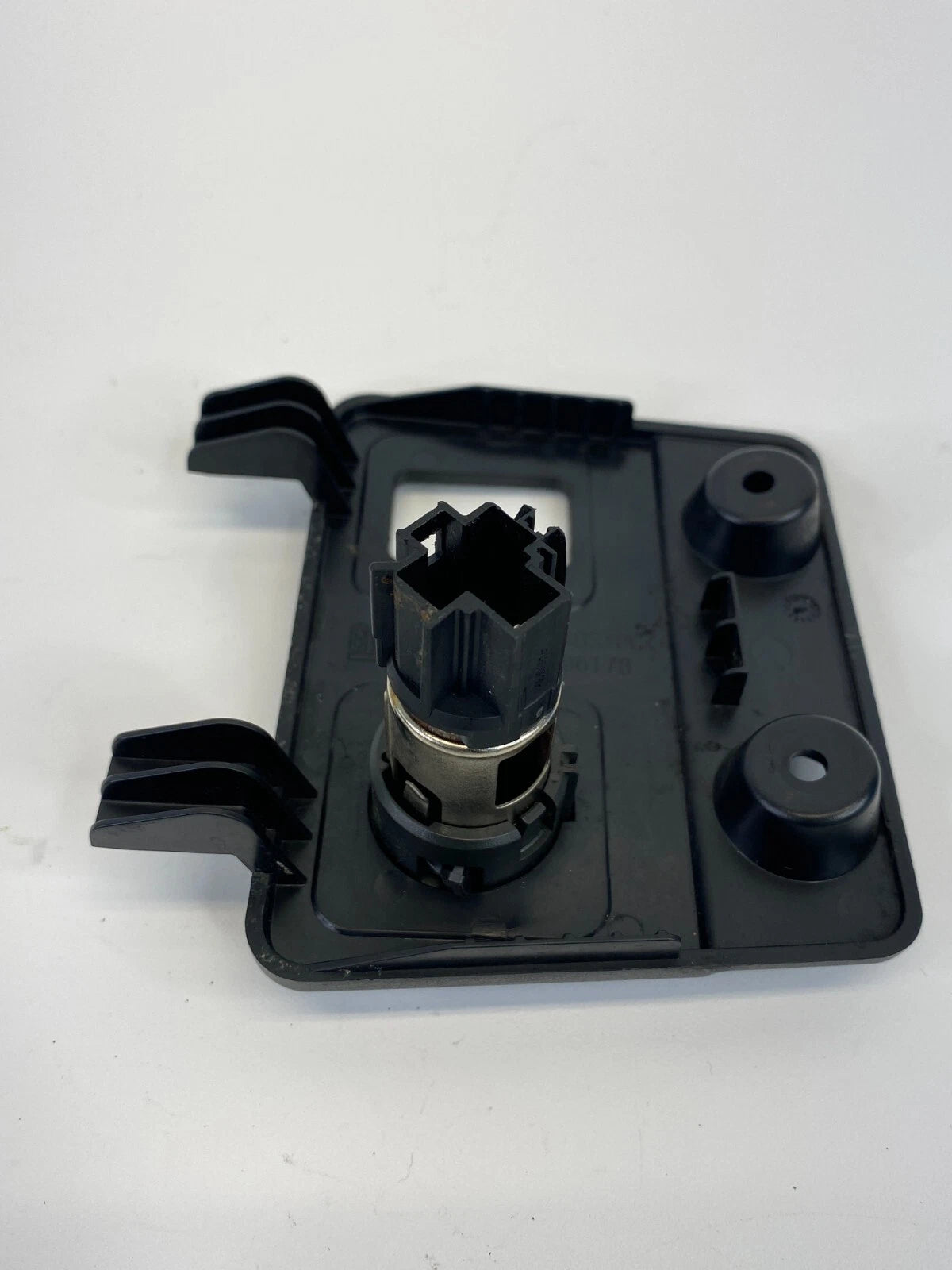 2012-2015 CHEVROLET CAPTIVA SPORT CENTER CONSOLE AUX INPUT LIGHTER 20880527 OEM