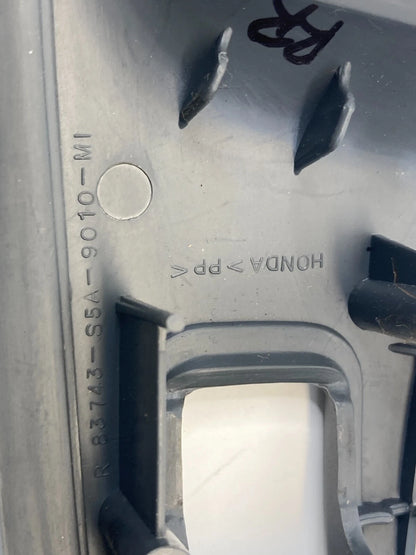 2002-2005 HONDA CIVIC SEDAN REAR RIGHT SIDE SWITCH BEZEL PANEL 83743-S5A-9010