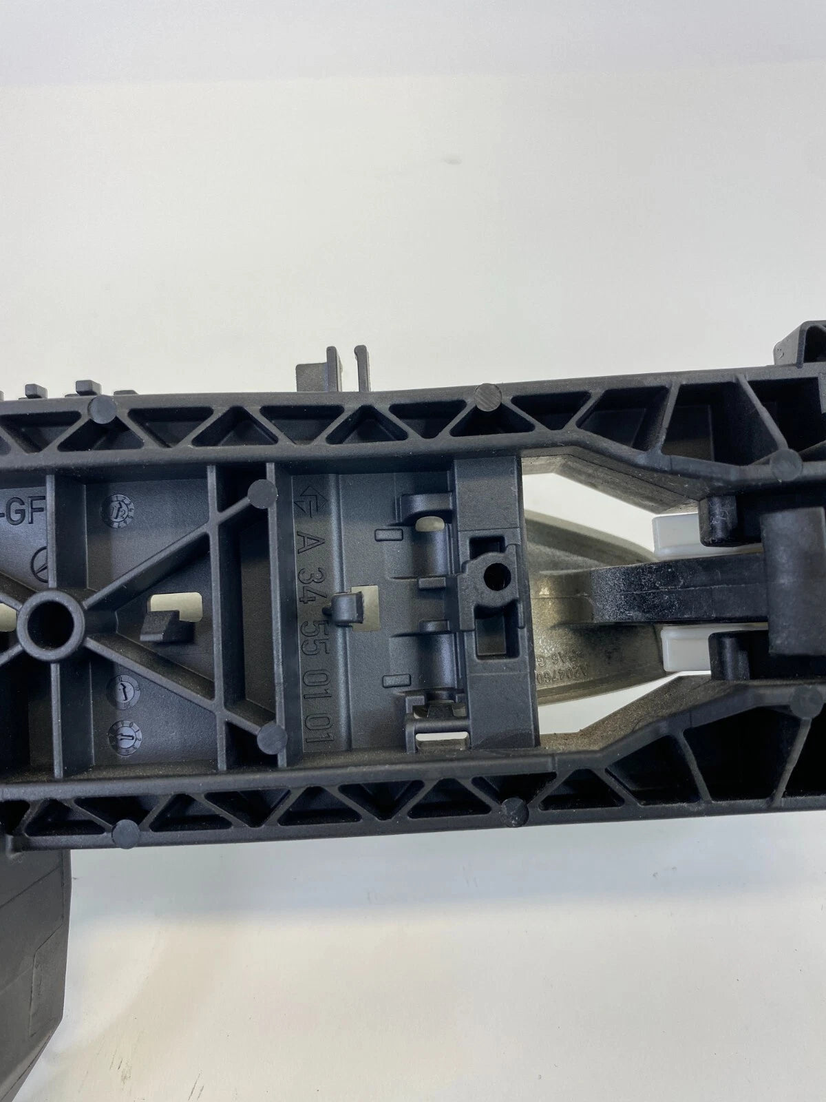 06-16 MERCEDES-BENZ E350 FRONT LEFT DRIVER EXTERIOR DOOR HANDLE A204-760-15-34