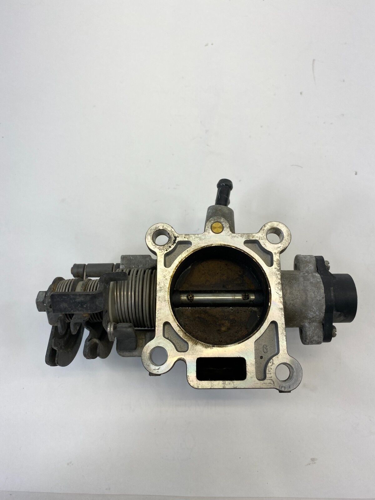 06-12 Hyundai Elantra 2.0 Throttle Body Valve w/ Cruise Control 35100-23950 OEM