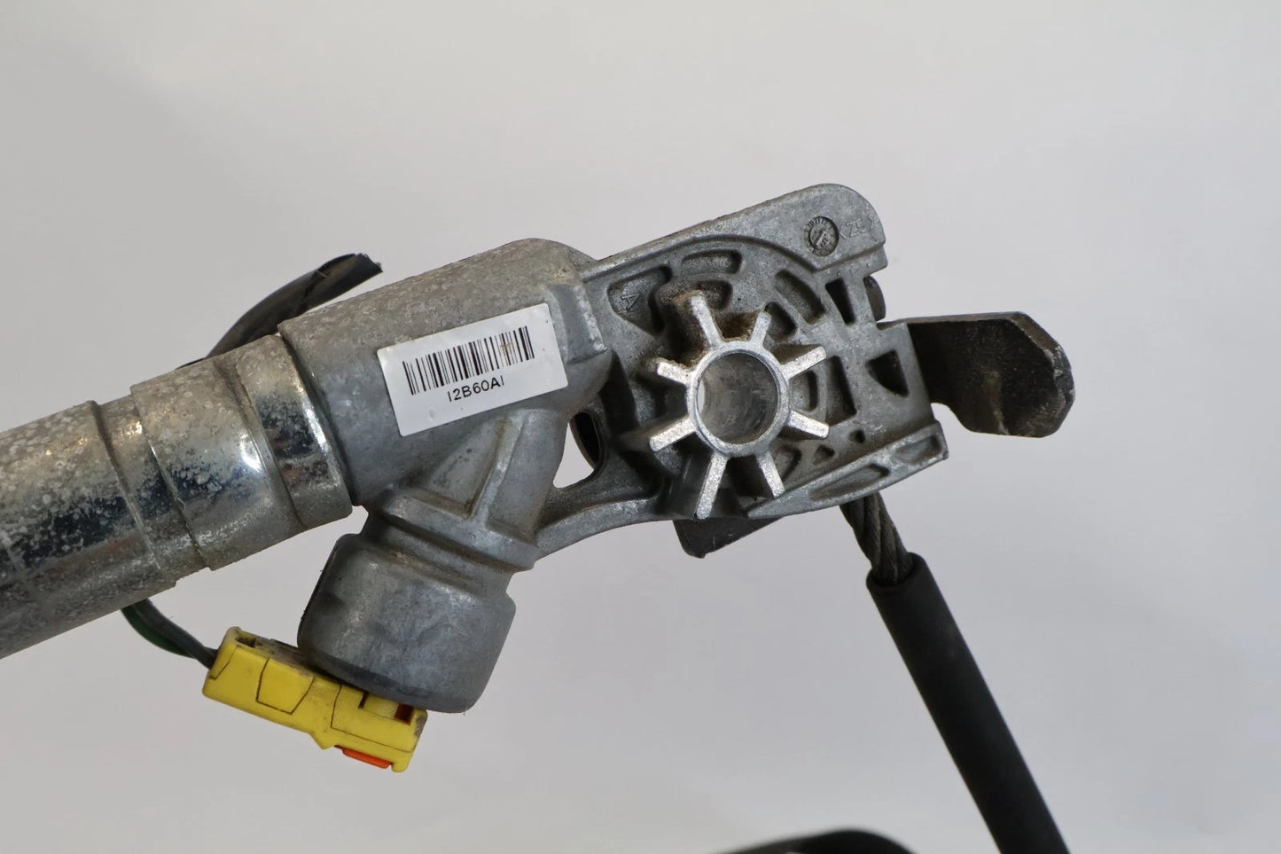 2015-2018 FORD FOCUS DRIVER LEFT SEAT BELT RETRACTOR ASSEMBLY OEM DM51-61295-DFW