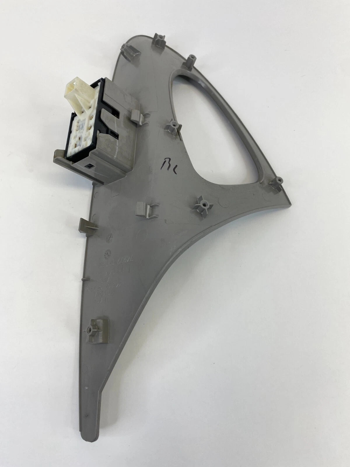07-11 TOYOTA CAMRY REAR LEFT DOOR WINDOW CONTROL SWITCH W/ BEZEL 74272-06120 OEM