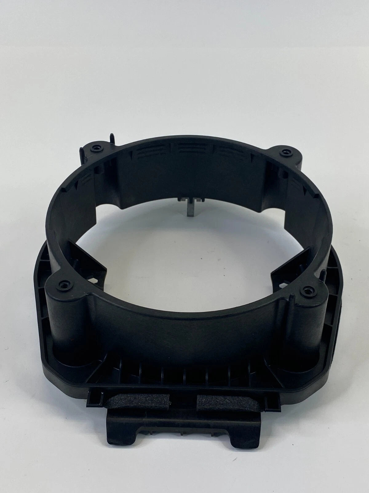 09-17 CHEVY TRAVERSE FRONT RIGHT PASSENGER DOOR SPEAKER MOUNT ADAPTER BRACKET
