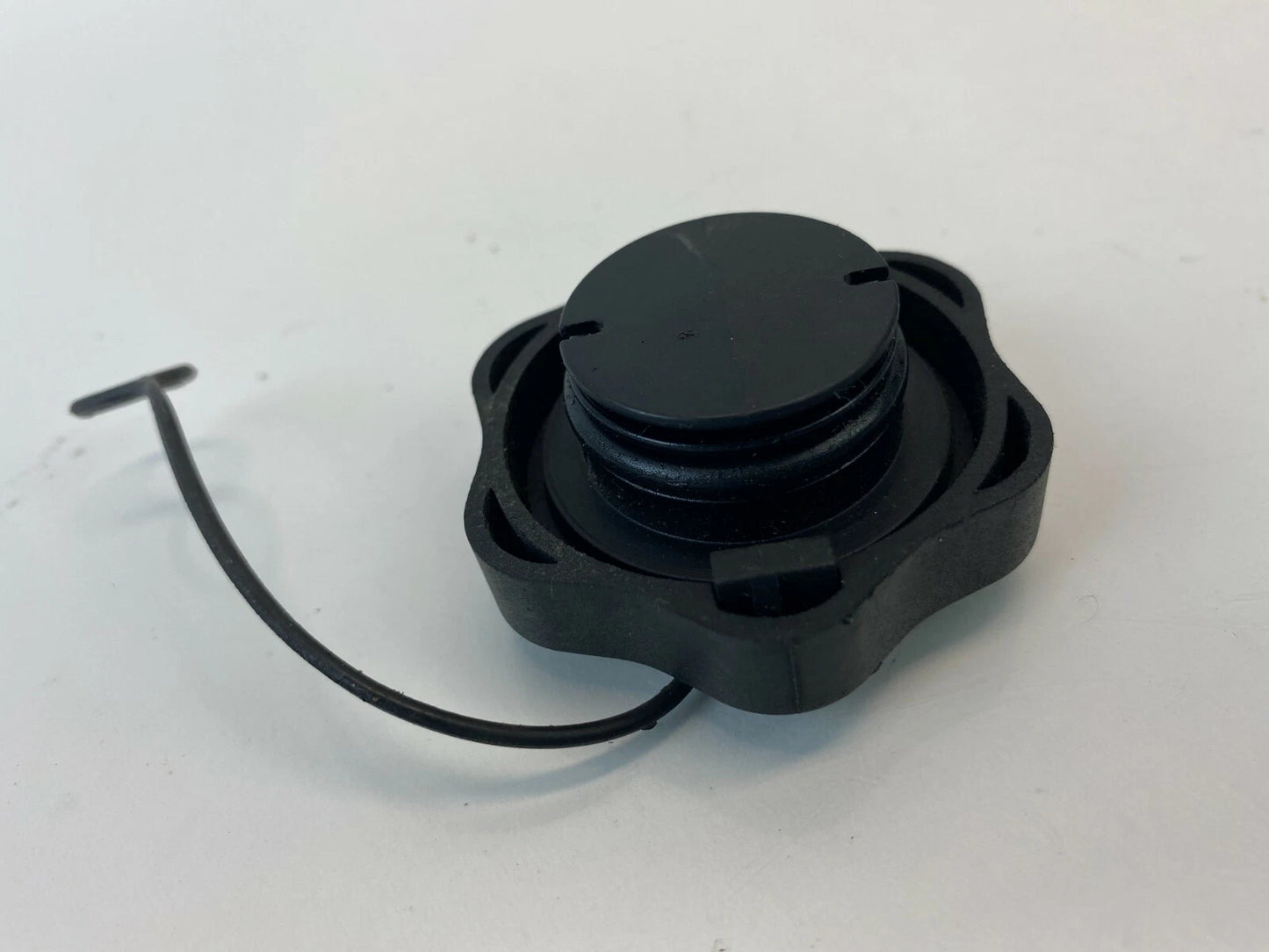 2005-2007 MERCURY MARINER POWER STEERING FLUID RESERVOIR TANK CAP LID COVER OEM