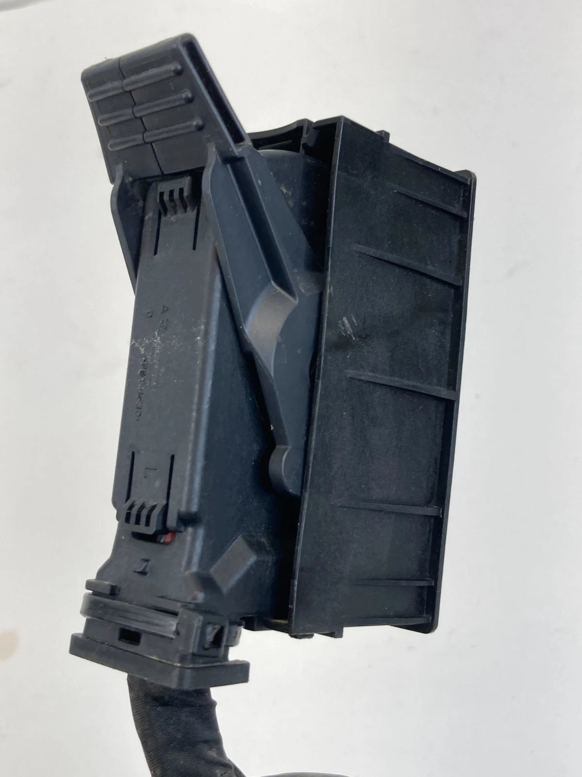 2015-2017 Kia Rio 1.6L FWD A/T FWD ABS Anti Lock Brake Pump Plug Cable Connector