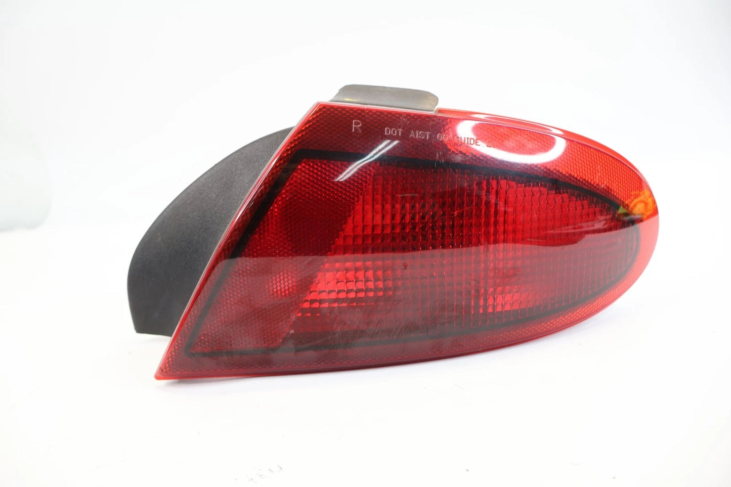 2000-2002 PONTIAC SUNFIRE COUPE 2 DOOR RIGHT SIDE TAIL LIGHT OUTER TAILLIGHT OEM