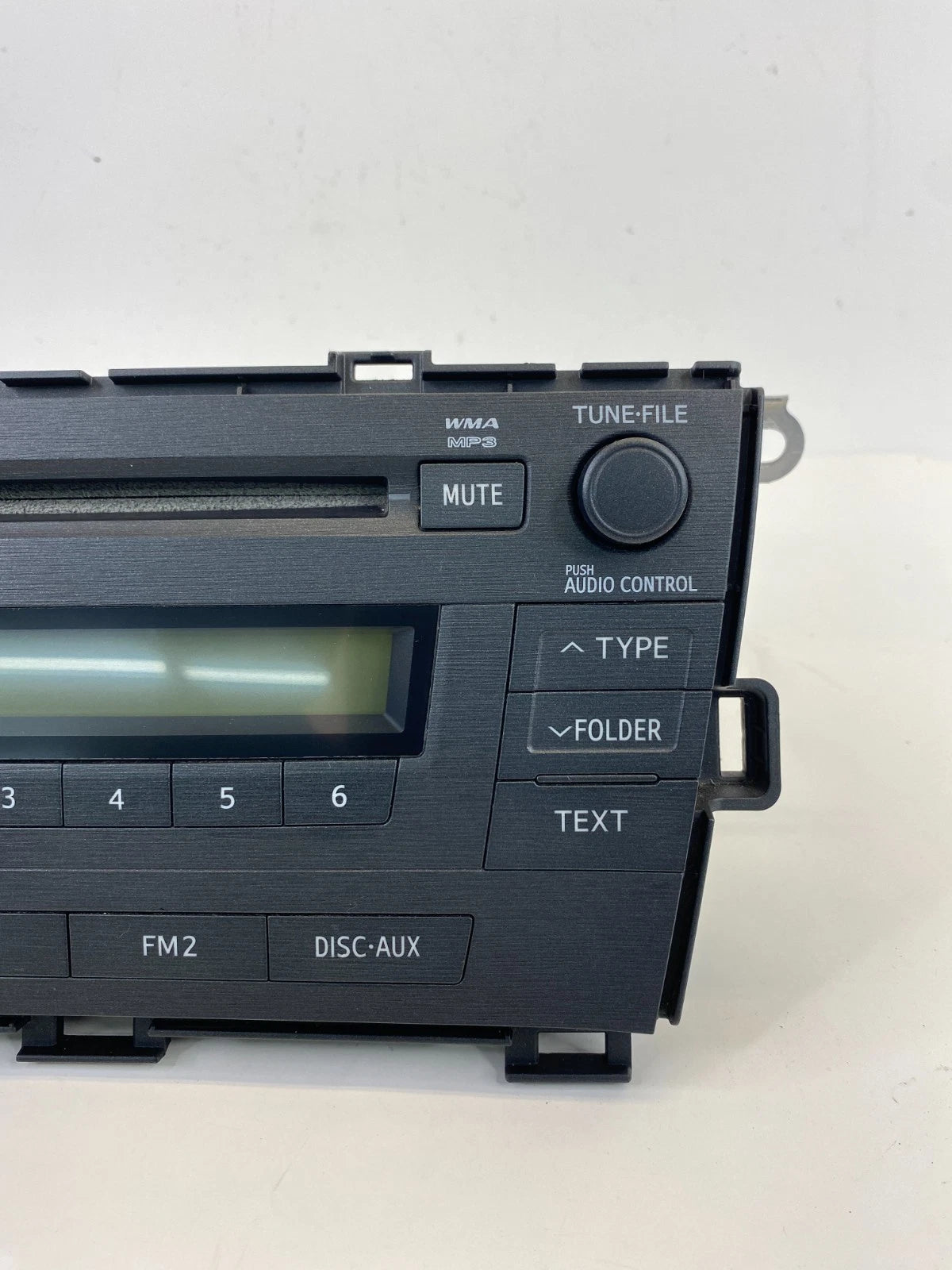 2010 2011 TOYOTA PRIUS RADIO RECEIVER CD DISC PLAYER MP3 WMA UNIT 8612047290 OEM