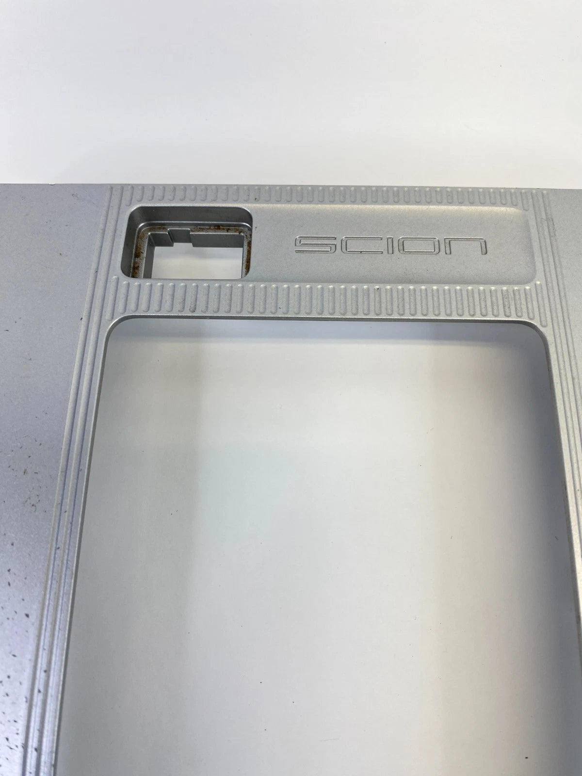 2008-2011 SCION XB CENTER CONSOLE AUTOMATIC SHIFTER BEZEL COVER TRIM 5541312540