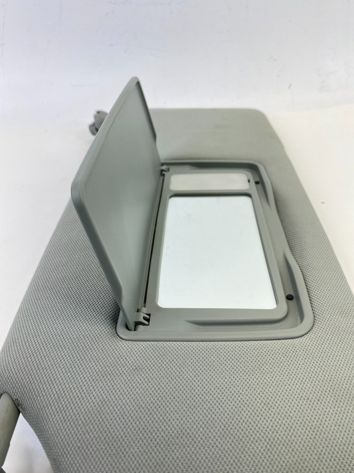 2005-2010 Honda Odyssey Left Driver Side Sunvisor Sun Visor Shade w/ Light